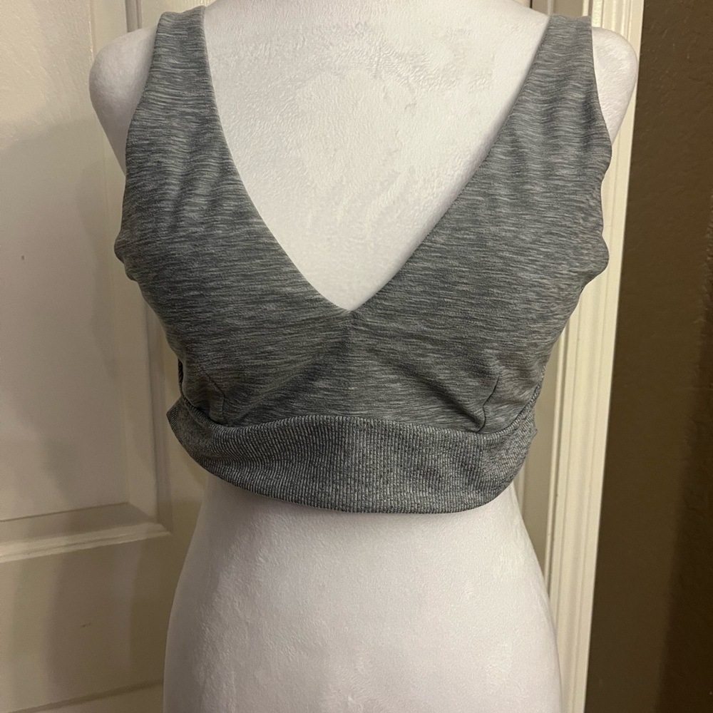 VICTORIA SECRET Gray V-Neck Crop Top SIZE L